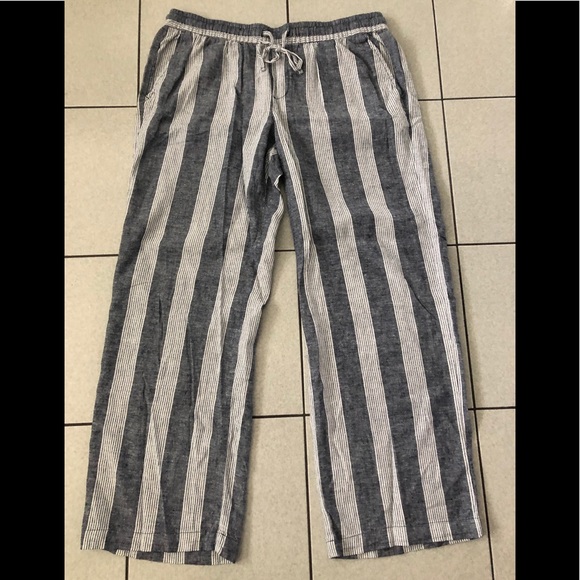 Old Navy Pants - Old Navy striped linen pants
